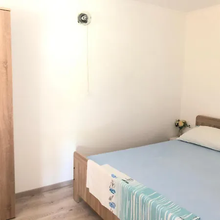 Little House Ljubica Апартаменты Кампор